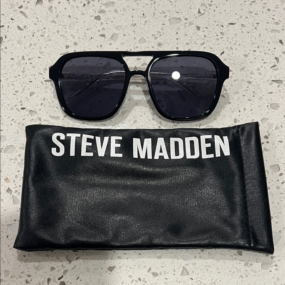 Steve Madden Women’s Black Sunglasses